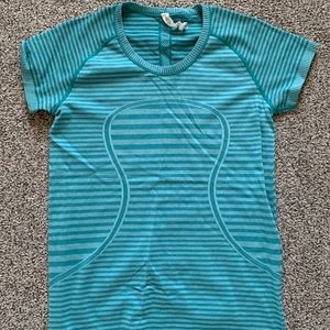 Lululemon Swiftly Tech Short Sleeve Crew size 12